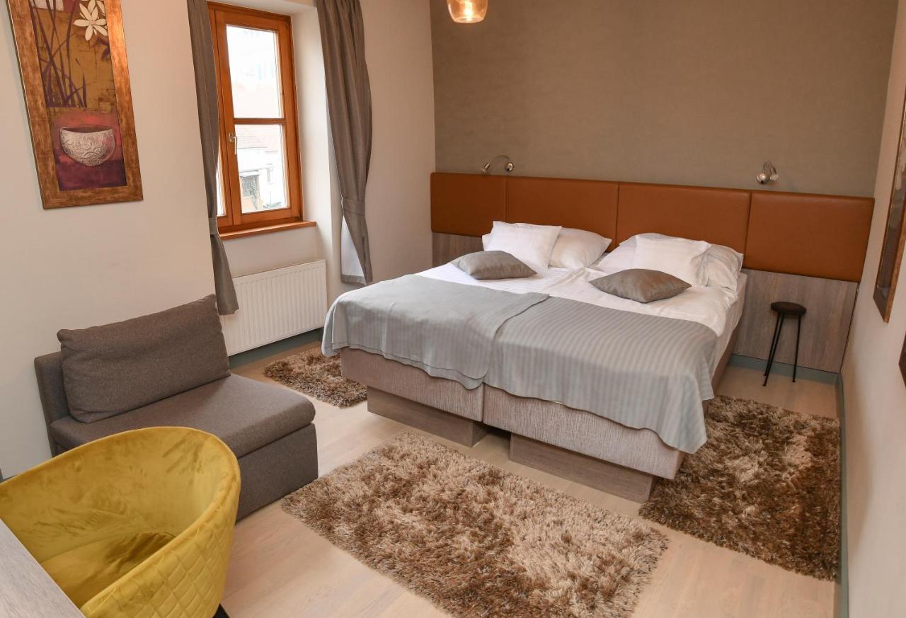Hotel Portré Panzió Kőszeg Exterior foto