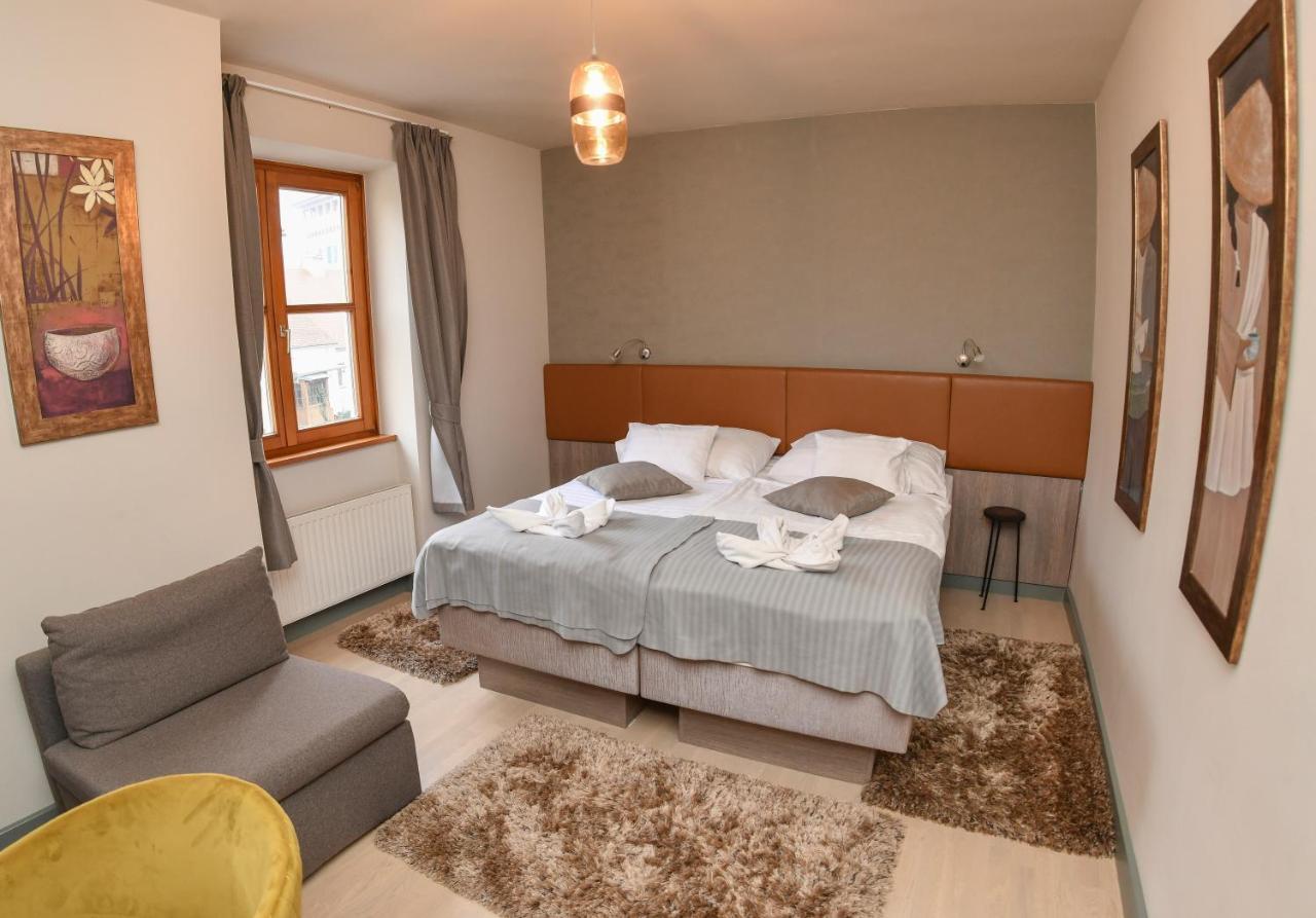 Hotel Portré Panzió Kőszeg Exterior foto